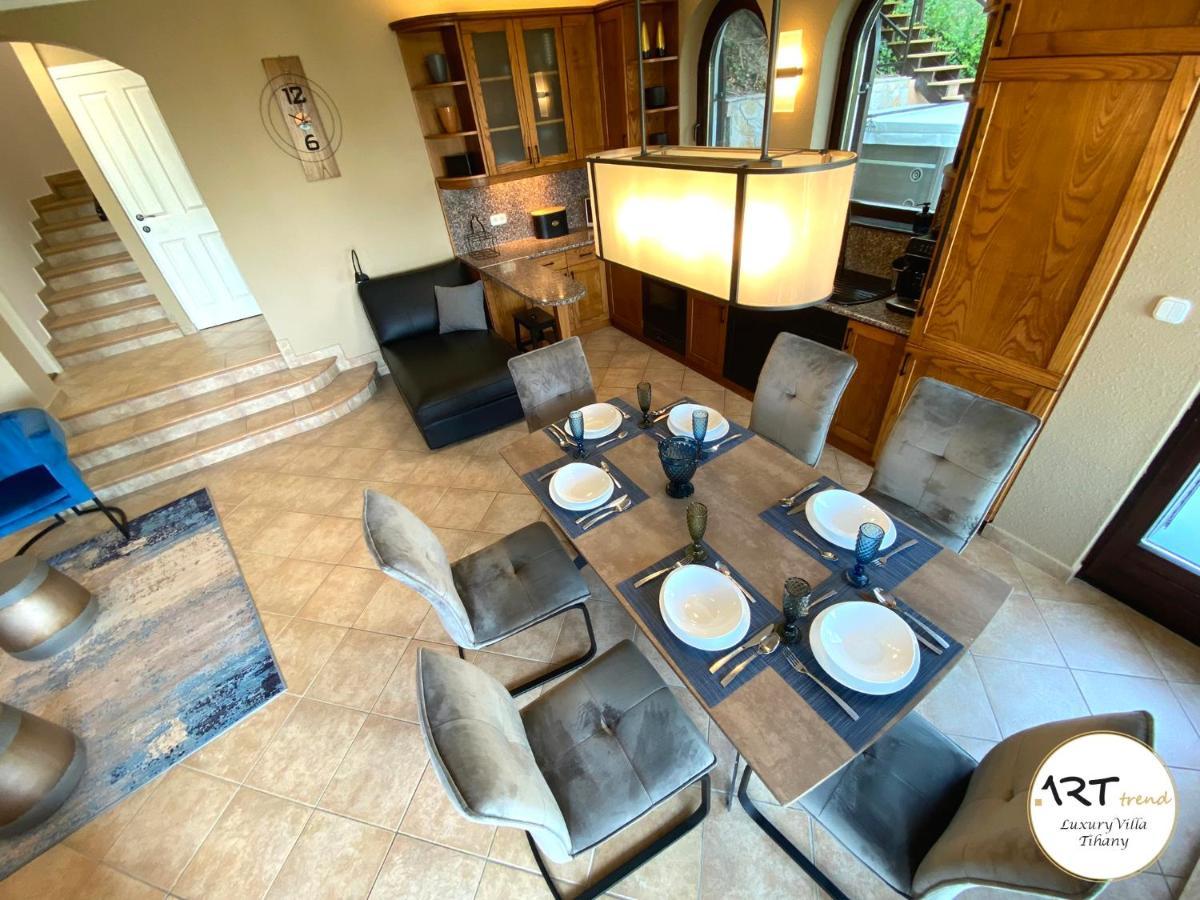 Arttrend Luxury Villa Tihany Luaran gambar